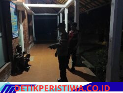 Berikan Rasa Aman dan Nyaman kepada Masyarakat, Polsek Selat Rutin Gelat Blue Light Patrol 