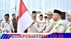 Bupati Bireuen Lepas Keberangkatan Jemaah Haji Kloter BTJ 08 Embarkasi Aceh