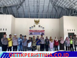 Jajaran Polres Mesuji Melaksana Kan Kegiatan Rutin Jum’at Curhat Di Desa Budi Aji Kecamatan Simpang Pematang