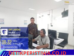 Uji Kemampuan Mengenal Rambu-Rambu, Personil Lantas Berikan Teori Avis Komputerisasi kepada Pemohon SIM Baru