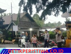 Pastikan Arus Lalulintas Lancar,  Personel Polsek Rendang Melaksanakan Pos Keselamatan Strong Point di Simpang 4 Pasar Rendang