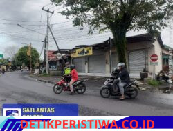 Cegah Lakalantas, Anggota Lantas Polres Karangasem Lakukan PH Pagi di Depan MAN Amlapura