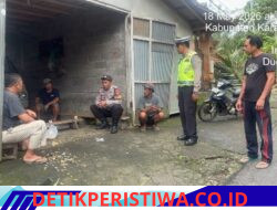 Pawas Polsek Selat Aiptu Womi Ali Imron Pimpin Patroli Dialogis, Sampaikan Himbauan Kamtibmas dan Sosialisasikan Bahaya Narkoba