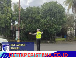Pastikan Arus Lalulintas Lancar, Unit Turjawali Sat Lantas Lakukan Gatur Lalin di Pos 3 Patung Salak Jasri