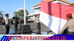 Polres Karangasem Peringati Harkitnas Ke-118, Kapolres Karangasem Serahkan Hadiah Lomba Gebogan