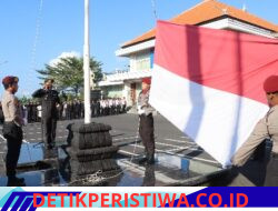 Polres Karangasem Peringati Harkitnas Ke-118, Kapolres Karangasem Serahkan Hadiah Lomba Gebogan