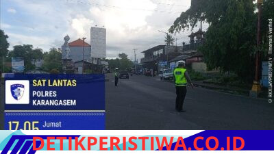 Cegah Lakalantas, Unit Turjawali Sat Lantas Gatur Lalin di Pos 3 Patung Salak Jasri