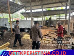 Melalui Patroli Dialogis, Polsek Selat Sosialisasikan Bahaya Narkoba kepada Masyarakat 