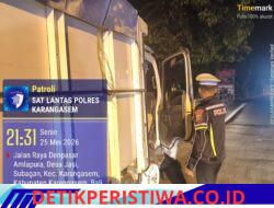 Unit Turjagwali Polres Karangasem Intensifksn Blue Light Patrol, Berikan Himbauan Tidak Parkir Truk Sembarangan 