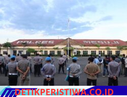 Jajaran Kepolisian Resor (Polres) Mesuji melaksanakan apel kesiapan pengamanan dalam rangka menyambut dan mengamankan pelaksanaan malam takbir menuju Hari Raya Idul Adha 1447 Hijriah Tahun 2026