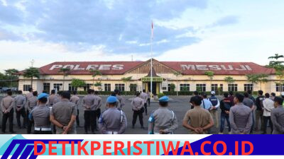 Jajaran Kepolisian Resor (Polres) Mesuji melaksanakan apel kesiapan pengamanan dalam rangka menyambut dan mengamankan pelaksanaan malam takbir menuju Hari Raya Idul Adha 1447 Hijriah Tahun 2026