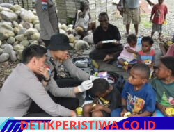 Ops Damai Cartenz Berbagi Kasih, Gelar Layanan Kesehatan Gratis kepada Warga Pelosok Timika