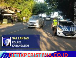 Satlantas Polres Karangasem Berikan Himbauan Agar Tidak Parkir Truk Sembarangan, di Kawasan Obyek Wisata Candidasa