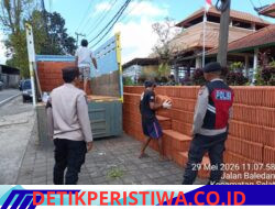 Jaga Situasi Wilkumnya Tetap Kondusif, Polsek Selat Pantau Situasi Kamtibmas Melalui Patroli Barcode