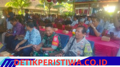 Sinergitas TNI-Polri, Bhabinkamtibmas dan Babinsa Hadiri Pelepasan Siswa Kelas IX dan Rayakan HUT ke-30 SMPN 3 Bebandem