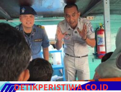 Jasa Raharja DKI Jakarta dan KSOP Lakukan Edukasi Keterjaminan dan Keselamatan Penumpang Kapal Laut di Pelabuhan Muara Angke