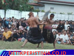 Festival Peresean Meriahkan HUT Desa Wisata Kembang Kuning, Bupati Lotim Dorong Jadi Agenda Berkala