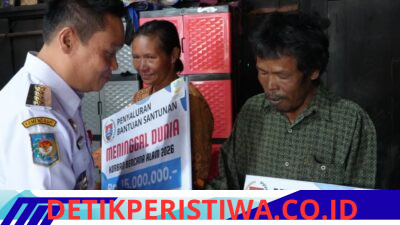 Bupati Humbahas Serahkan Bantuan Korban Bencana Alam Air Sungai Meluap di Pollung