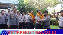 Suasana Haru saat Tradisi Pelepasan, Kapolres dan Jajaran PJU Antar Personel Purna Tugas di Lobi Mapolres