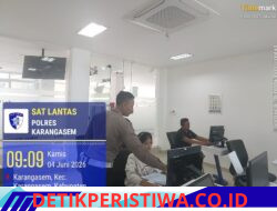 Uji Kemampuan Mengenal Rambu Rambu, Personil Lantas Berikan Teori Avis Komputerisasi kepada Pemohon SIM Baru