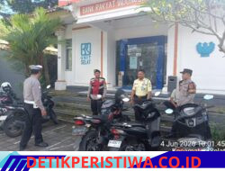 Pastikan Situasi Kamtibmas Kondusif, Personil Polsek Selat Gelar Patroli Barcode di Beberapa Titik Strategis