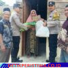 Door to Door, Kapolsek Idi Rayeuk Tebar Kepedulian Lewat Program Jum’at Berkah
