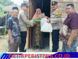 Door to Door, Kapolsek Idi Rayeuk Tebar Kepedulian Lewat Program Jum’at Berkah