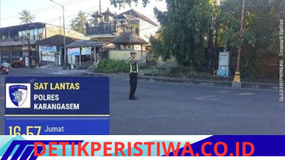 Pastikan Kelancaran Arus Lalulintas, Unit Turjawali Sat Lantas Lakukan Gatur  Lalin di Pos 3 Patung Salak Jasri