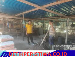 Bhabinkamtibmas Sambangi Warga Binaan Usaha Cetak Batako, Melalui Giat Colling System