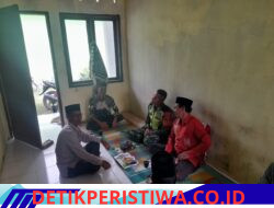 Babinsa Jalin Kedekatan dengan Warga Melalui Komsos di Desa Jerata