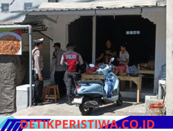 Pastikan Situasi Akhir Pekan Aman Terkendali, Personil Polsek Selat Gelar Patroli Barcode
