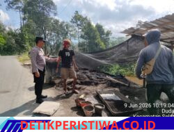 Bhabinkamtibmas Desa Duda Sambangi Pekerja Proyek Diwilayah Desa Duda, Berikan Pesan Kamtibmas 