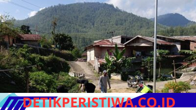 Babinsa Koramil 05/Linge Bersama Warga Gelar Gotong Royong di Desa Kute Robel