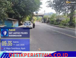 Antisipasi Truk Parkir Sembarangan di Kawasan Obyek Wisata Candidasa, Satlantas Polres Karangasem Laksanakan Penjagaan dan Pengaturan
