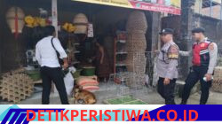 Patroli Barcode Polsek Selat Pantau Situasi Kamtibmas dan Arus Lalu Lintas di Wilayah Desa Duda dan Duda Timur