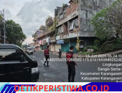 Berikan Rasa Aman dan Nyaman Jelang Hari Raya Galungan, Personel Sat Samapta Polres Karangasem Lakukan Gatur Lalin di Pasar Amlapura  