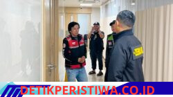 Kapolres Tangsel, Jenguk dan Bantu Driver Ojol Korban Kecelakaan Tunggal di Flyover Rawabuntu