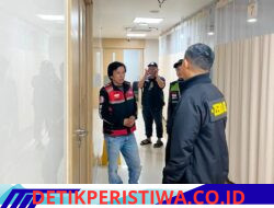 Kapolres Tangsel, Jenguk dan Bantu Driver Ojol Korban Kecelakaan Tunggal di Flyover Rawabuntu
