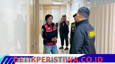Kapolres Tangsel, Jenguk dan Bantu Driver Ojol Korban Kecelakaan Tunggal di Flyover Rawabuntu