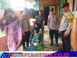 HUT Bhayangkara Ke 80, Polsek Darul Ihsan Sentuh Warga Kurang Mampu Melalui Bansos