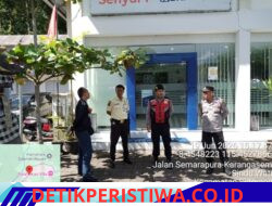 Pastikan Situasi Kamtibmas Kondusif, Polsek Sidemen Laksanakan Patroli Barcode, Pantau Objek Vital dan Pasar Malam