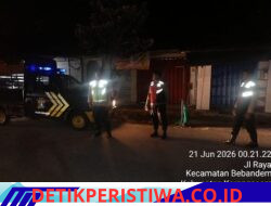 Jaga Kondusivitas di Wilkumnya, Polsek Bebandem Gelar Patroli Blue Light Hingga Dini Hari