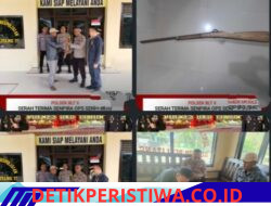 Tokoh Masyarakat Desa Karang Jaya Menyerahkan Senpira Kepolsek Belitang II