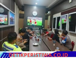 Jalin Silaturahmi, Kebersamaan Polres Oku Timur Gelar Nobar Piala Dunia Tahun 2026 Diaula Command Center Bersama Masyarakat