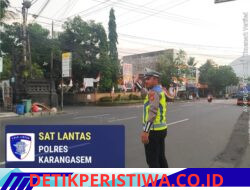 Cegah Kemacetan, Personel Sat Lantas Polres Karangasem Mengintensifkan Gatur Lalin di Simpang 3 Pesagi
