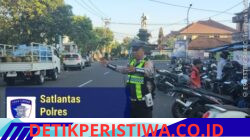Rutinitas Pos Sore, Satlantas Polres Karangasem Lakukan Gatur Lalin di Pasar Senggol Jalan Gajah Mada Amlapura