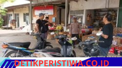 Jaga Situasi Kamtibmas Tetap Kondusif, Personil Polsek Selat Gelar Patroli Barcode