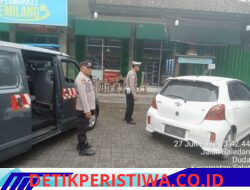 Pastikan Situasi saat Hari Raya Kuningan Aman Kondusif, Personil Polsek Selat Gelar Patroli Barcode 