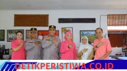 Kapolda Sulsel Anjangsana ke Purnawirawan Sambut Hari Bhayangkara ke-80, Serahkan Bingkisan dan Layanan Kesehatan
