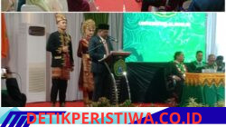 666 Wisudawan Umuslim Angkatan XL Dikukuhkan, Bupati Mukhlis dan Rektor Marwan Tekankan Pentingnya Adaptasi